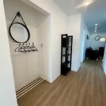 Modernes Deluxe-apartment In Kaarst, Nahe Duesseldorf شقة *