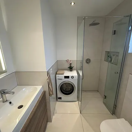 Modernes Deluxe-apartment In Kaarst, Nahe Duesseldorf, 93qm * Kaarst