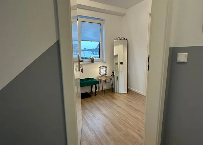Modernes Deluxe-apartment In Kaarst, Nahe Duesseldorf, 93qm * Карст